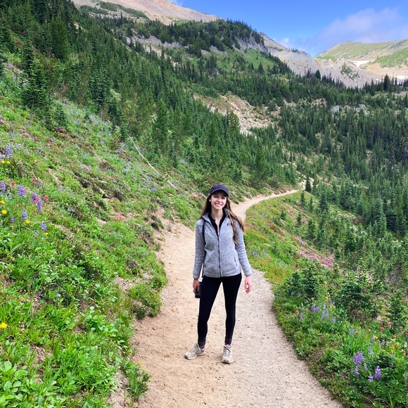 Meet your Posher, Catherine - Picture 3 of 3